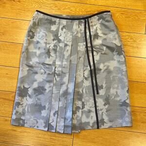 Ann Taylor grey metallic floral skirt with pleats and side zipper NWT